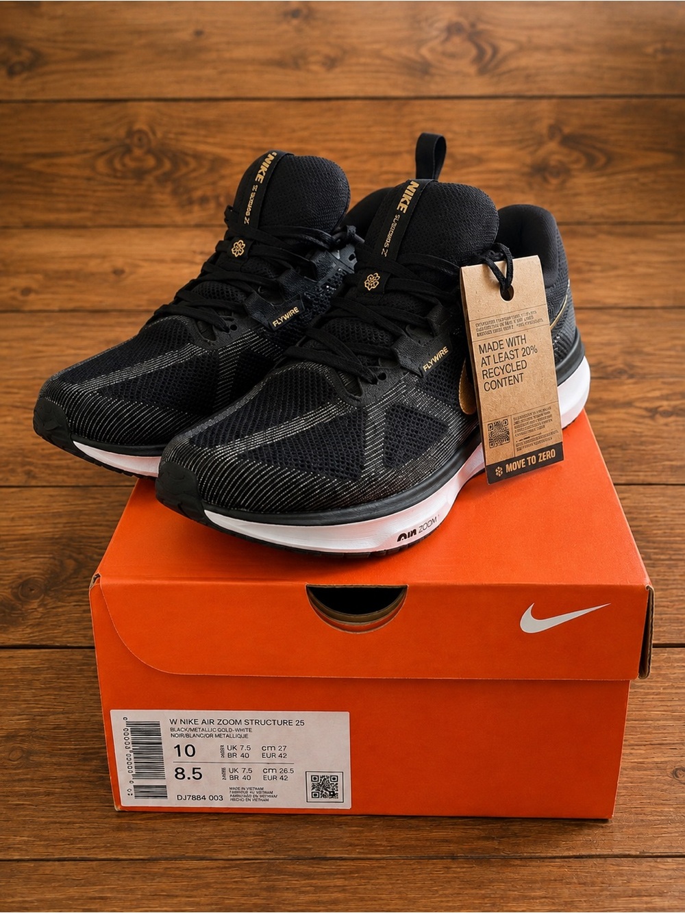 Nike Structure 25 Running Shoes Women’s 10 NWT Black Gold Stability Sneakers